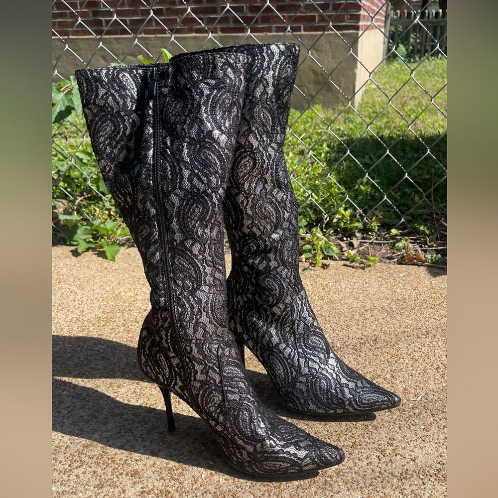 Ladies boots